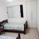 Apto condomínio Porto paradiso